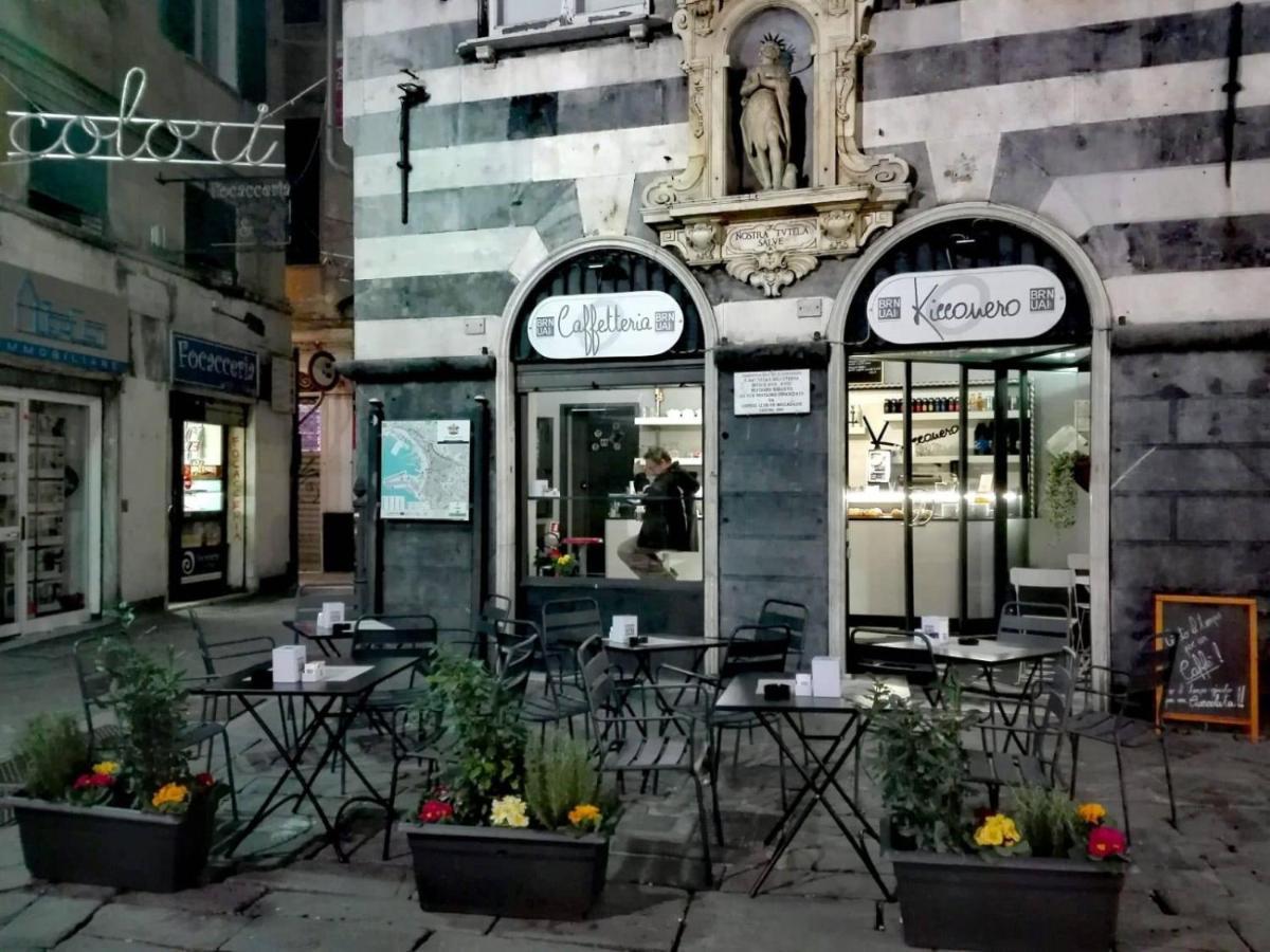 Old Town Guest House Genua Exteriör bild